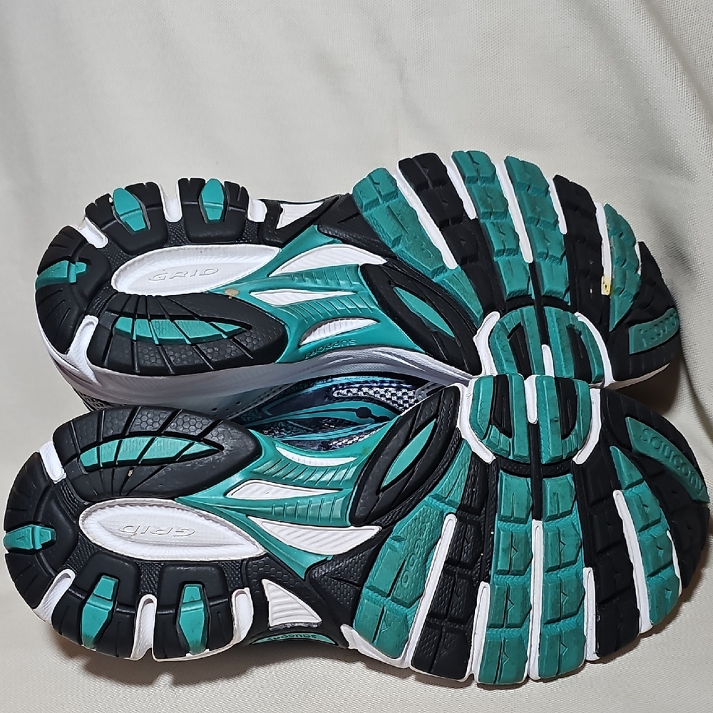 Saucony Womans Silver and Teal Sneakers - Picture 7 of 10